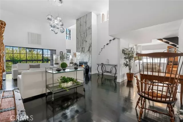 5339 Lindley AVE 304, Tarzana, CA 91356