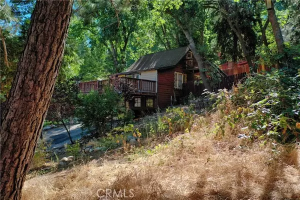 Crestline, CA 92325,529 Pyramid DR