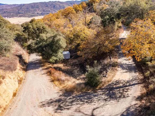 8 Bobcat TRL, Santa Ysabel, CA 92070