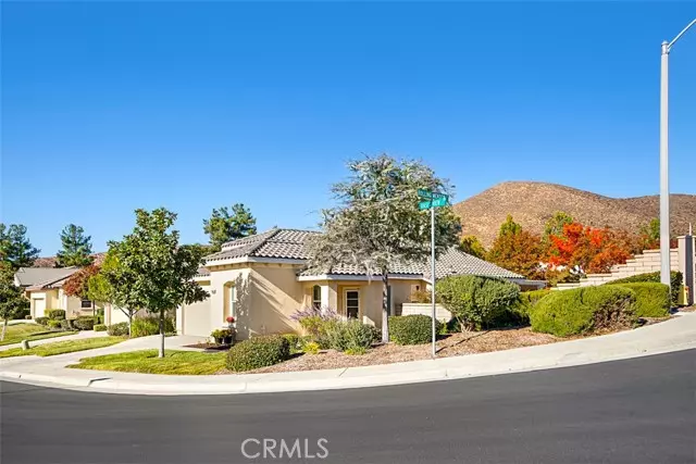 28514 Oasis View CIR, Menifee, CA 92584