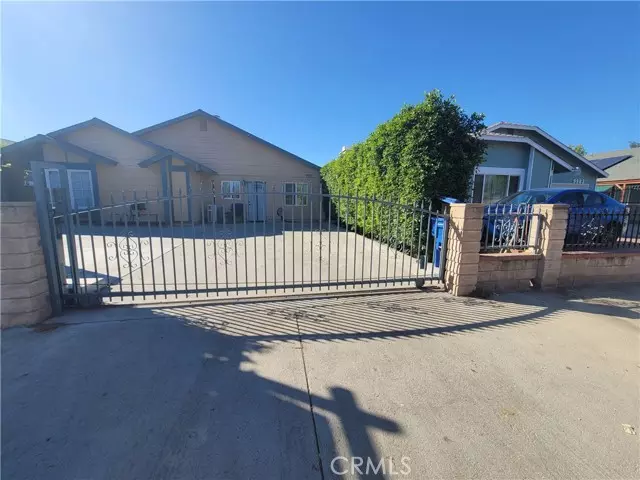 Arleta, CA 91331,9979 Stanwin AVE