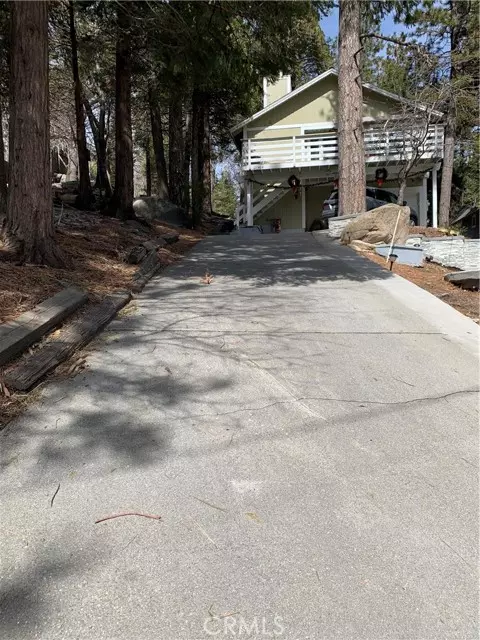 Lake Arrowhead, CA 92352,27464 Meadow DR