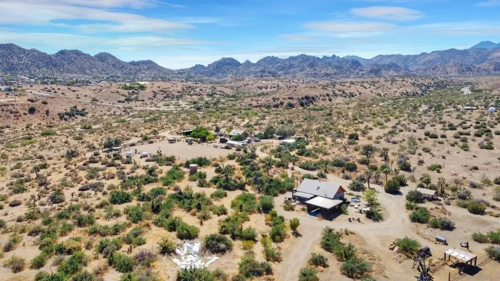 53408 Stud Valley RD, Pioneertown, CA 92268