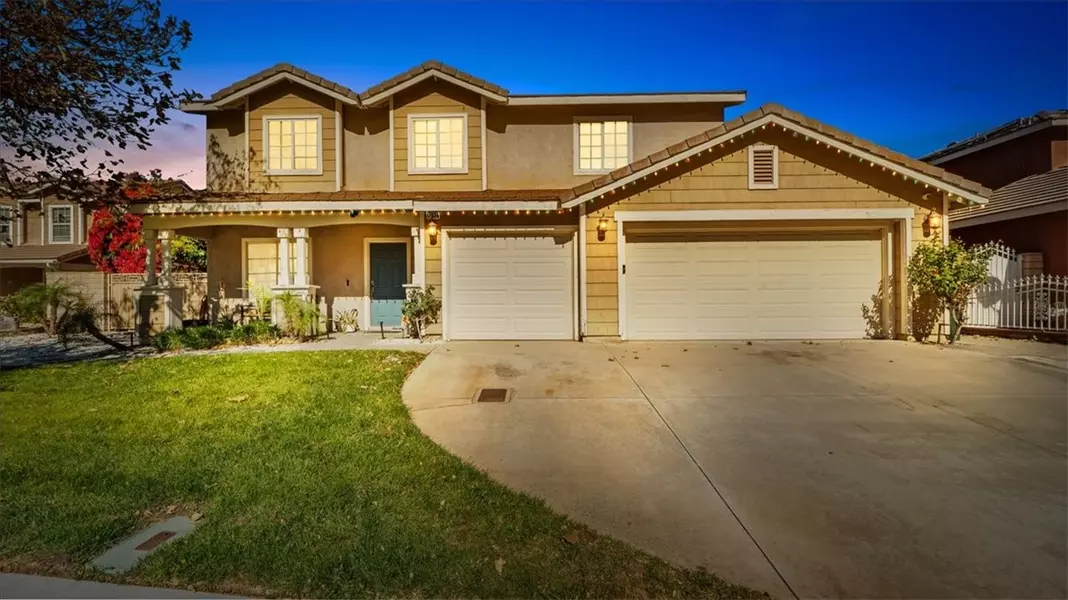 17036 La Vida CT, Fontana, CA 92337