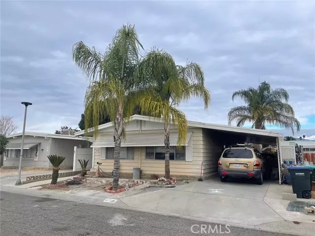 Hemet, CA 92543,471 Santa Clara CIR