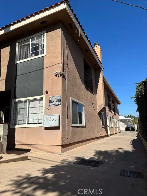 Los Angeles, CA 90026,2241 Branden ST 2