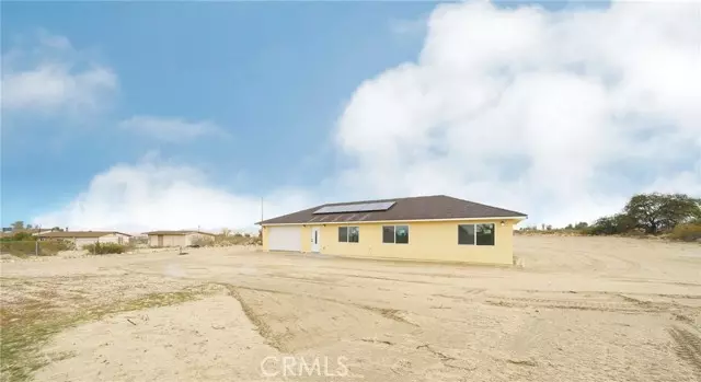 Lucerne Valley, CA 92356,9243 Palomar TRL