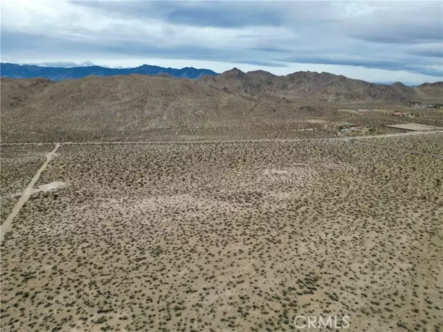 Lucerne Valley, CA 92356,31300 Cove RD