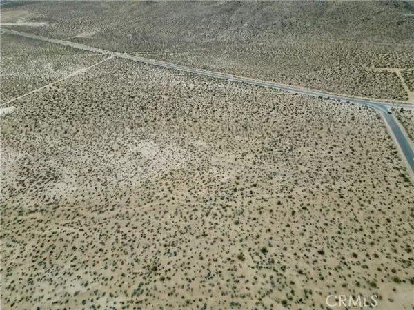 Lucerne Valley, CA 92356,31300 Cove RD