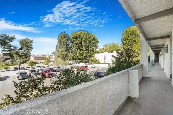 Winnetka, CA 91306,20134 Leadwell ST 375