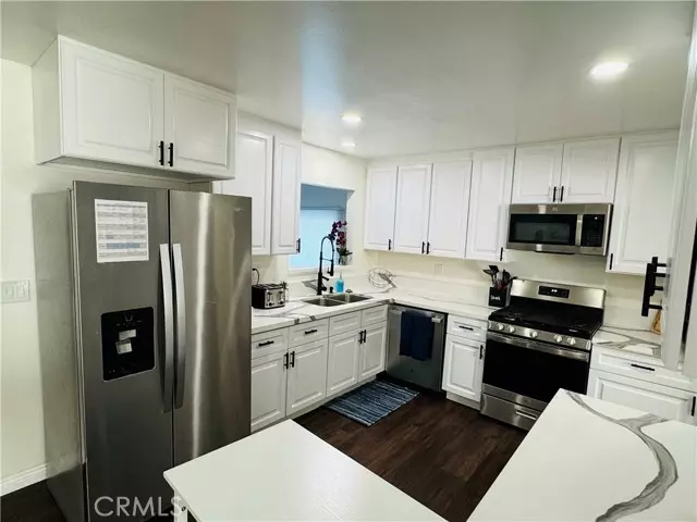 4231 W Hill AVE, Fullerton, CA 92833