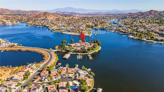 Canyon Lake, CA 92587,22106 Treasure IS