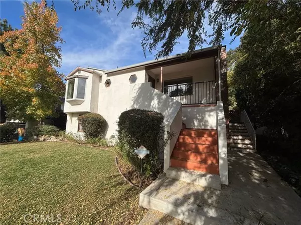 1029 E Mount Curve AVE, Altadena, CA 91001