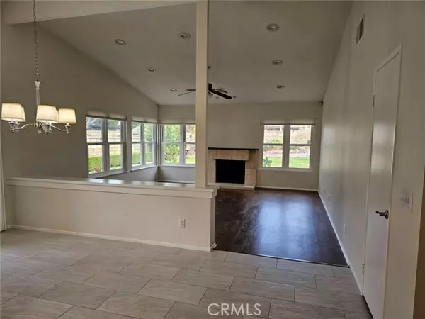 Valencia, CA 91355,26208 Sival CT