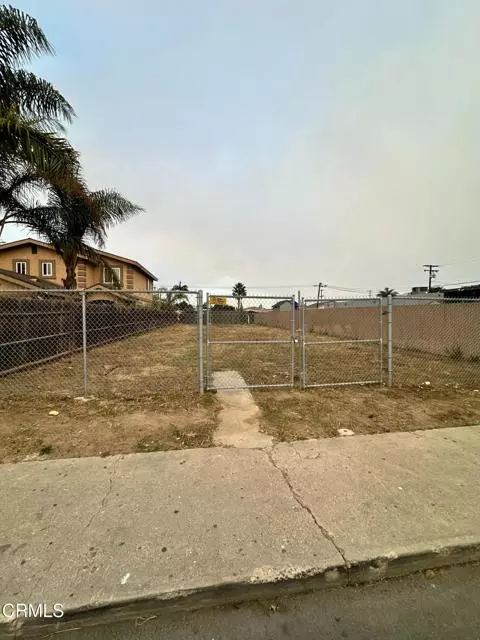 Oxnard, CA 93033,118 Hayes ST