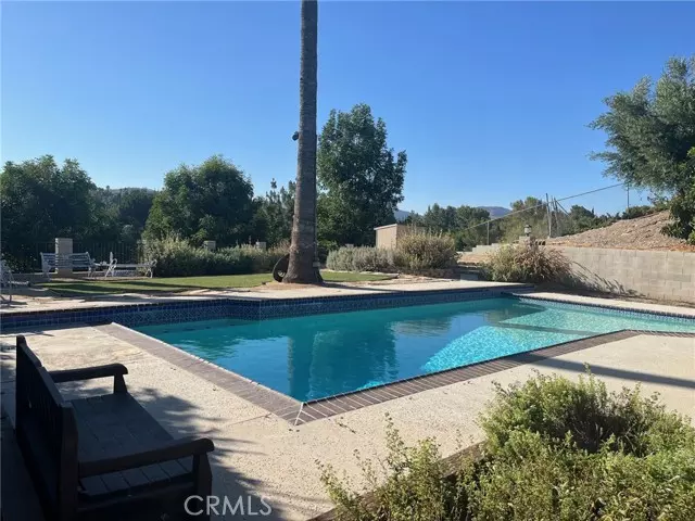 23429 Balmoral LN, West Hills, CA 91307