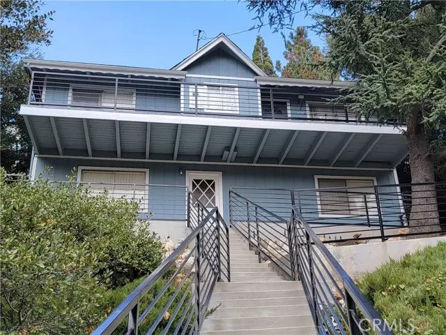 Crestline, CA 92325,417 Delle DR