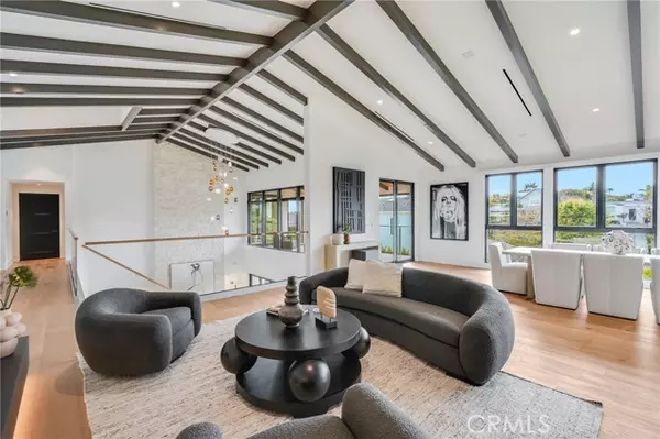 Newport Beach, CA 92663,427 Santa Ana Av