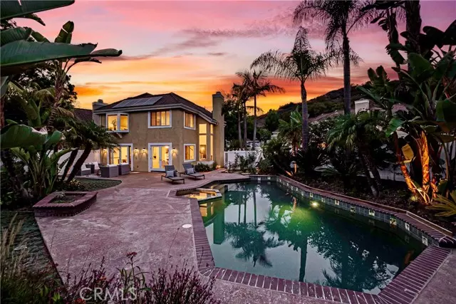 Laguna Beach, CA 92651,25 La Costa CT