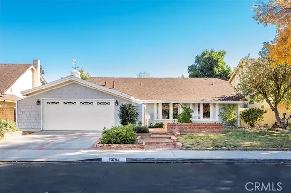 23794 Via Irana, Valencia, CA 91355