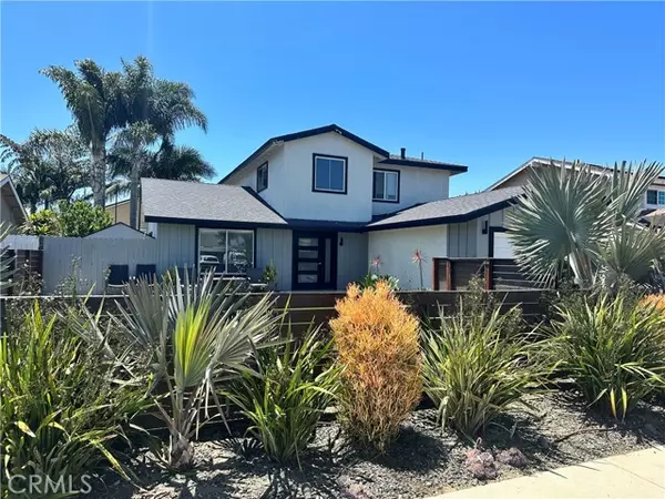 20871 Crestview LN, Huntington Beach, CA 92646