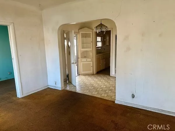 San Fernando, CA 91340,216 Harding AVE