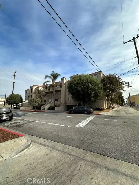 Huntington Park, CA 90255,6100 Rugby AVE 207