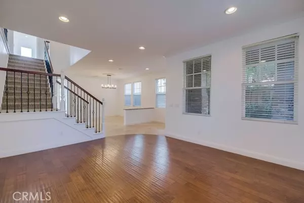 Signal Hill, CA 90755,2209 Westwind WAY