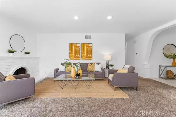 Agoura Hills, CA 91301,6346 Acadia AVE