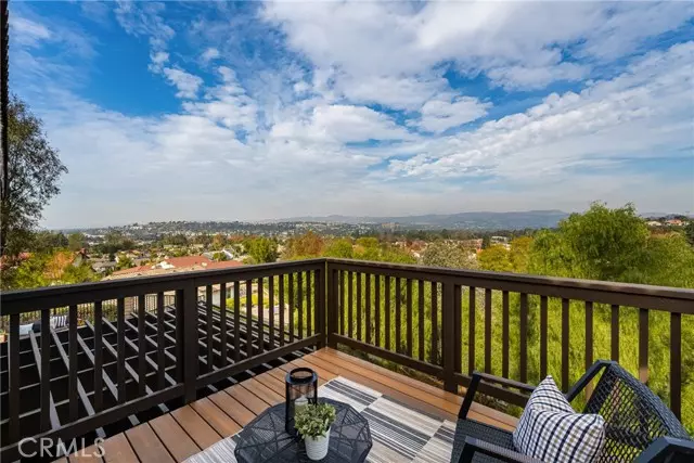 260 S Via Montanera, Anaheim Hills, CA 92807