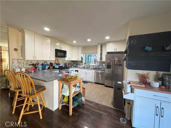 Woodland Hills, CA 91367,5650 Valley Circle BLD