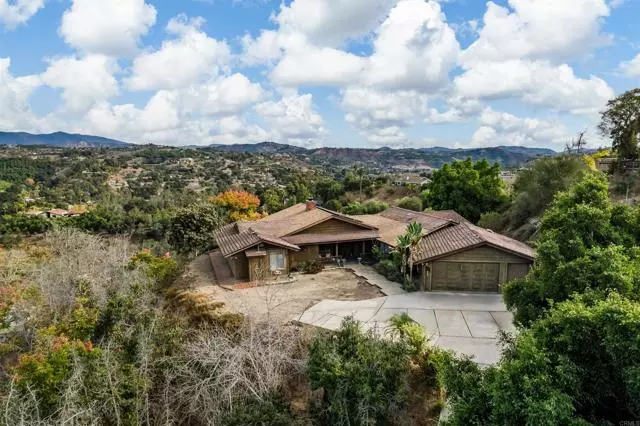 Fallbrook, CA 92028,2687 Via Del Robles