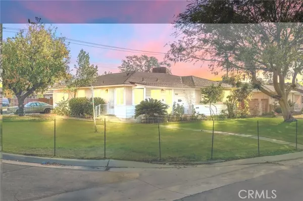 2816 Olympic DR, Bakersfield, CA 93308