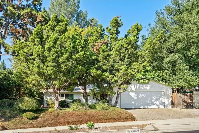 20609 Clark ST, Woodland Hills, CA 91367