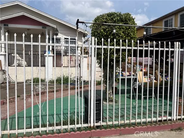 Los Angeles, CA 90059,1105 E 113th ST