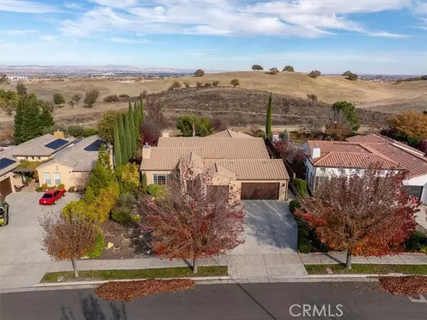 Paso Robles, CA 93446,955 Vista Cerro DR