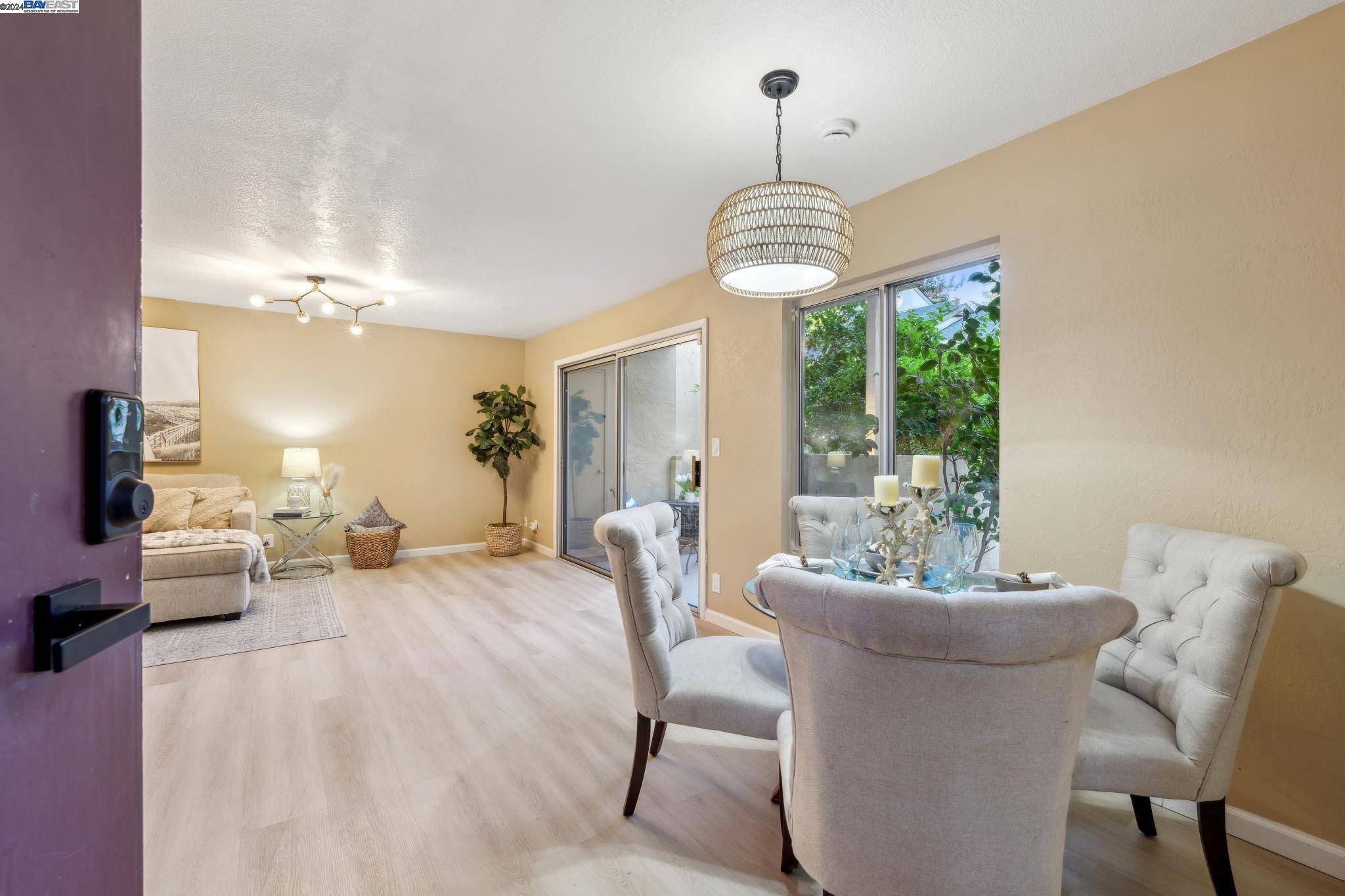 Walnut Creek, CA 94597,2700 Oak Rd 20