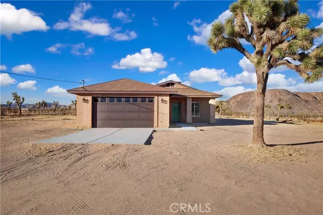 58752 Stearman RD, Landers, CA 92285