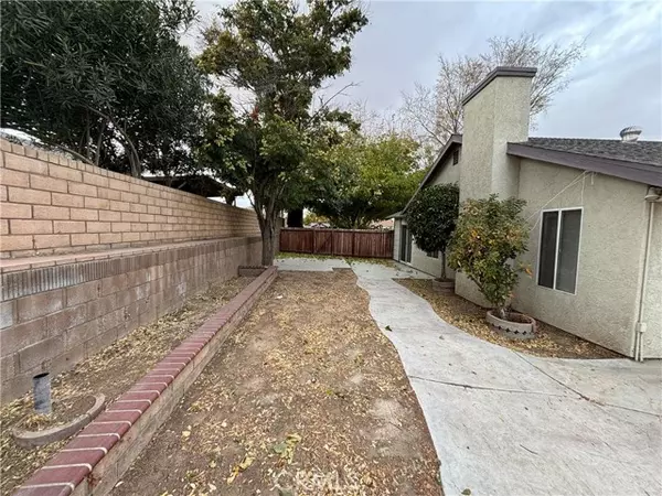 Palmdale, CA 93550,37904 Debra Ann PL