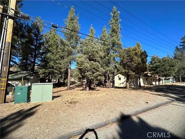 Big Bear City, CA 92314,46997 Sky View DR