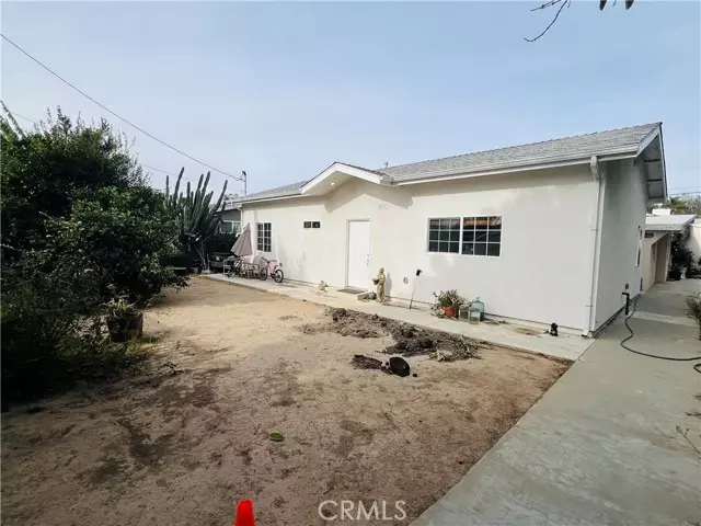 Granada Hills, CA 91344,16047 CHATSWORTH