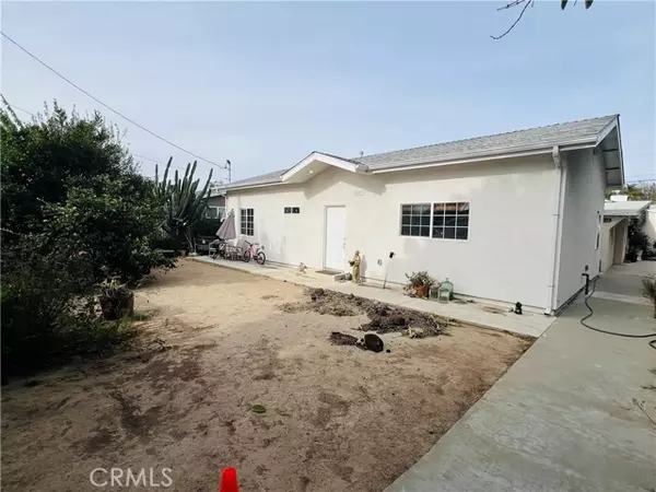 16047 CHATSWORTH, Granada Hills, CA 91344