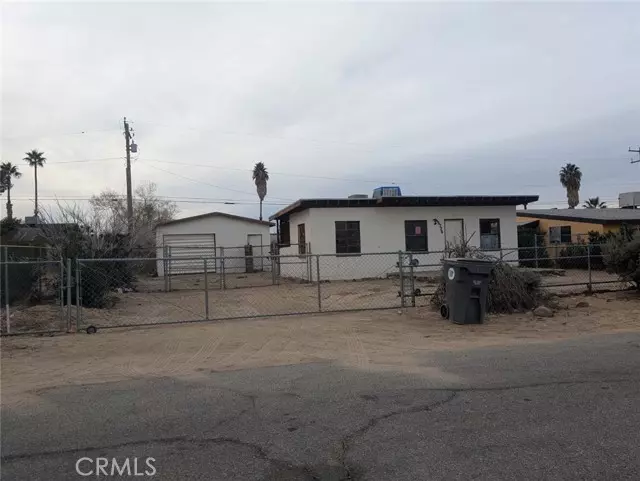 Twentynine Palms, CA 92277,6226 Cahuilla AVE