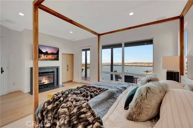 Corona Del Mar, CA 92625,221 Carnation AVE