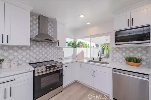 23571 Valarta LN, Mission Viejo, CA 92691