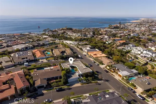 Corona Del Mar, CA 92625,4501 Roxbury RD