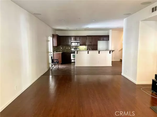 Irvine, CA 92603,312 Quail RDG