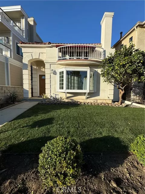 607 Frankfort AVE, Huntington Beach, CA 92648