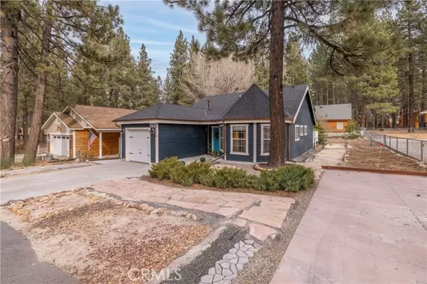 Big Bear Lake, CA 92315,449 Mountainaire LN