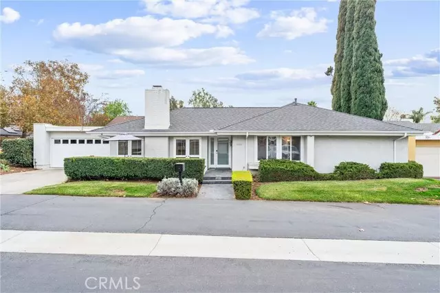 Lake Forest, CA 92630,24352 Lake Shore LN